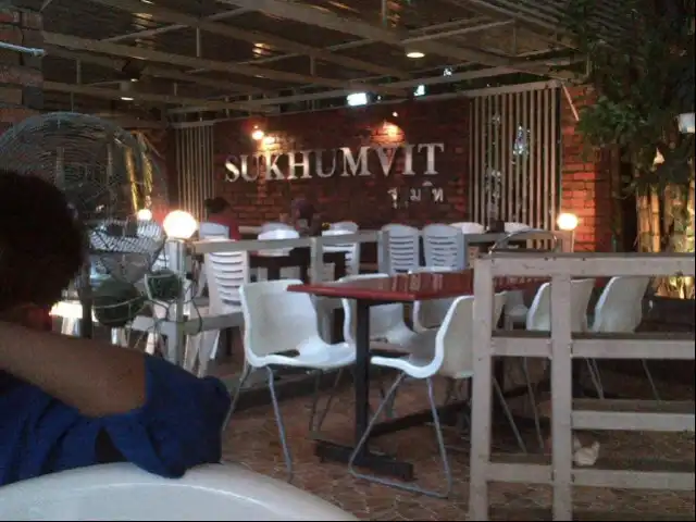 Sukhumvit Restaurant Food Photo 8