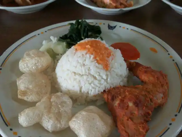 Gambar Makanan Restoran Sederhana 17