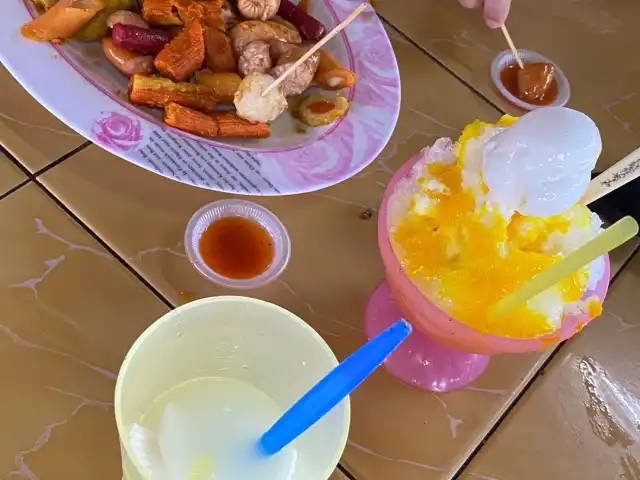 Medan Selera Pantai Irama Food Photo 12