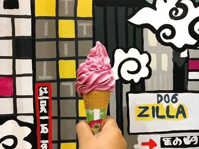 Gambar Makanan Gojira Ice Cream Bar 2