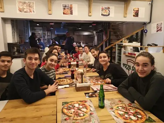 Pizza Silla'nin yemek ve ambiyans fotoğrafları 7