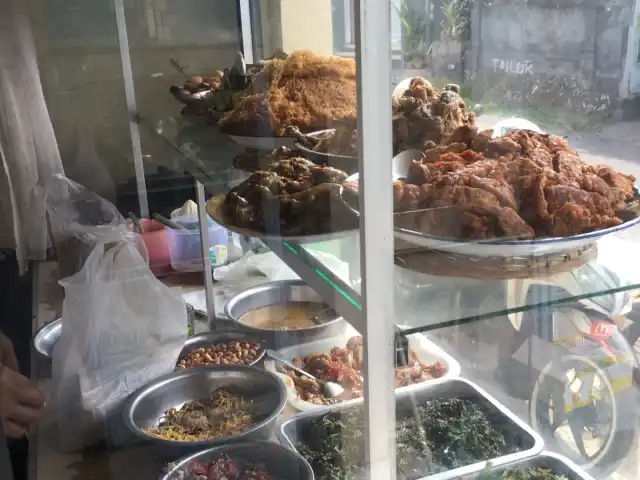 Gambar Makanan Warung Nasi Campur 11