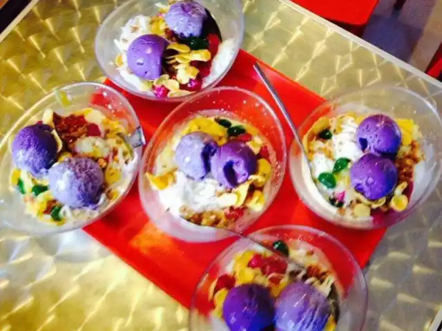 Melton's Halo Halo Food Photo 5