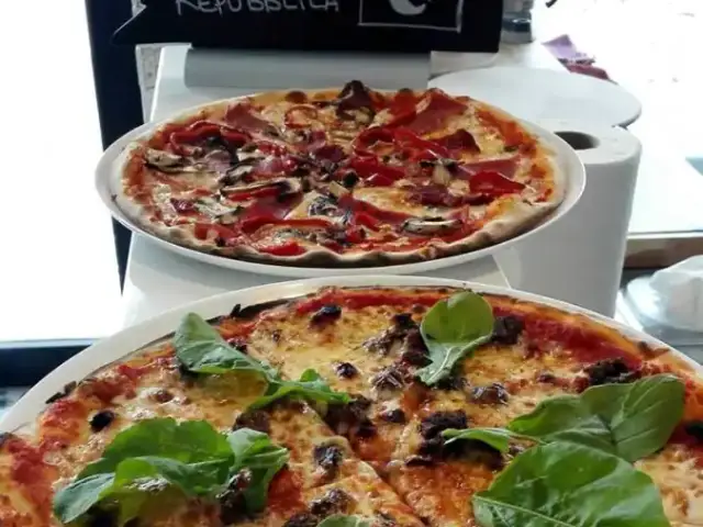 Leonardo İtalian Pizzeria'nin yemek ve ambiyans fotoğrafları 1