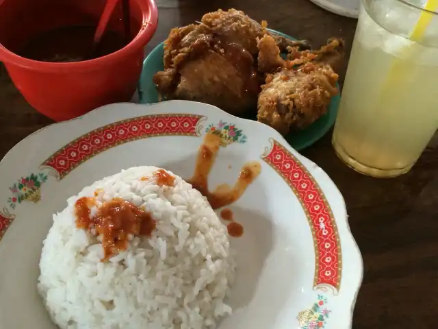 Gambar Makanan Ayam Goreng Ninit 5