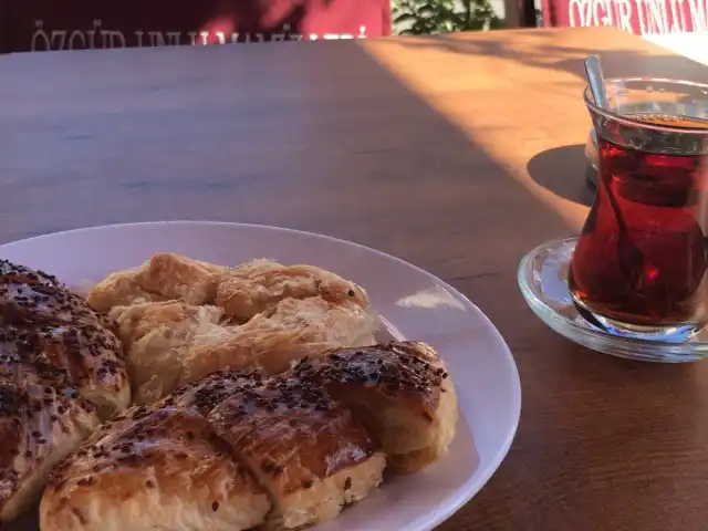 Altın Unlu Mamülleri & Cafe'nin yemek ve ambiyans fotoğrafları 6