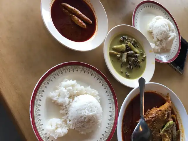 Restoran Kari Kepala Ikan Haji Isenin @ Semabok, Melaka Food Photo 10