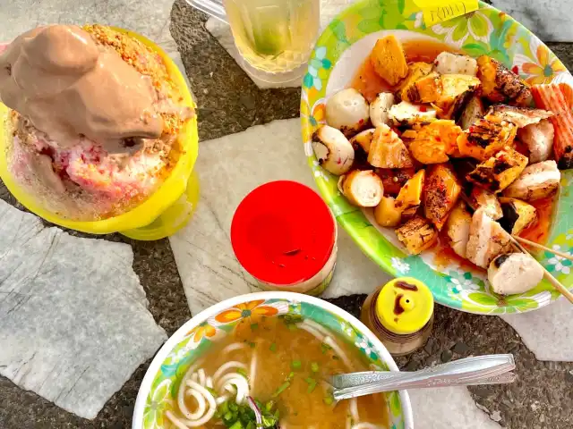 Deretan Gerai Tepian Pantai Kuala Perlis Food Photo 4