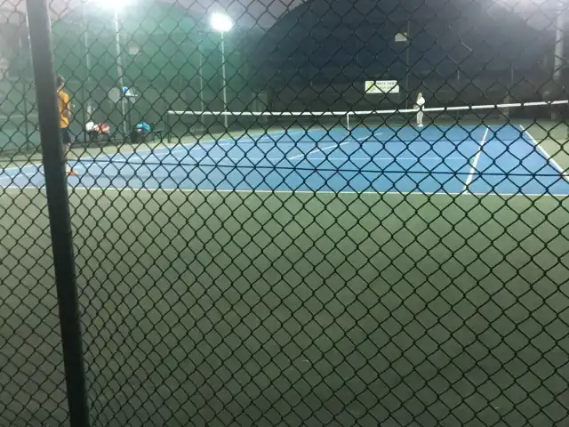 Tenis Cafe