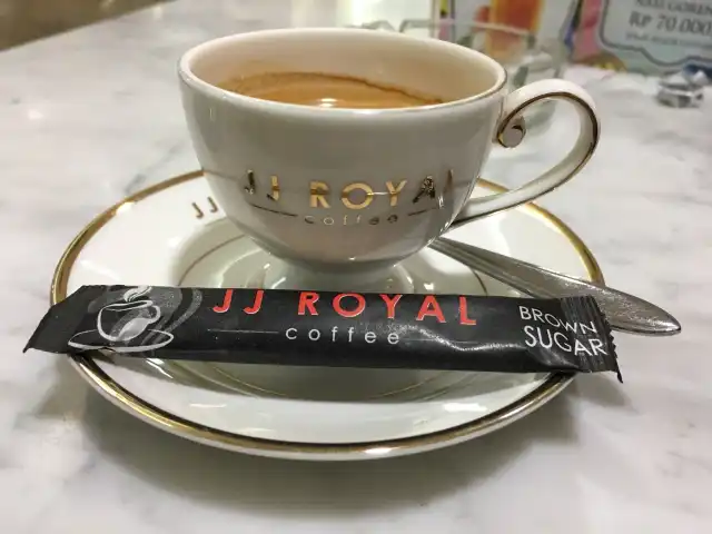 Gambar Makanan JJ Royal Coffee 10