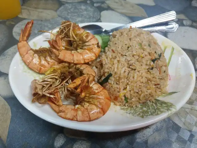 Restoran D'tepian Sungai Food Photo 4