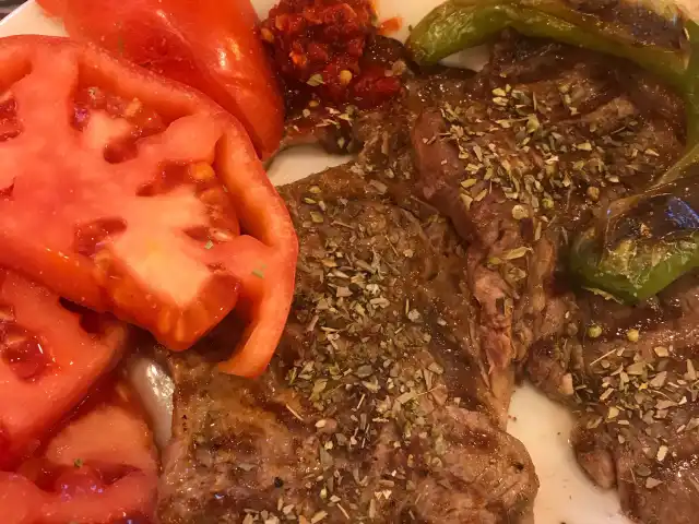 Hakkıoğlu Izgara Köfte'nin yemek ve ambiyans fotoğrafları 1