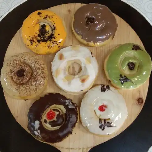 Gambar Makanan DJ Donut & The Goods Cake/Cafe, Hertasning 17