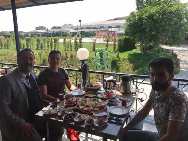 Bahçeköy Restaurant & Cafe'nin yemek ve ambiyans fotoğrafları 19