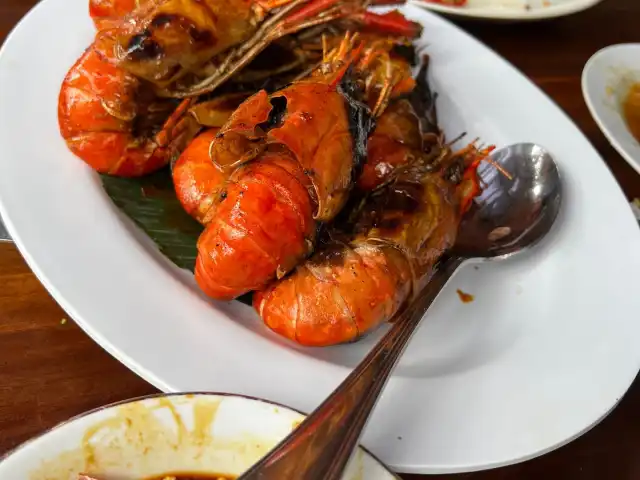 Gambar Makanan Resto Danau Sentani Seafood Papua 5