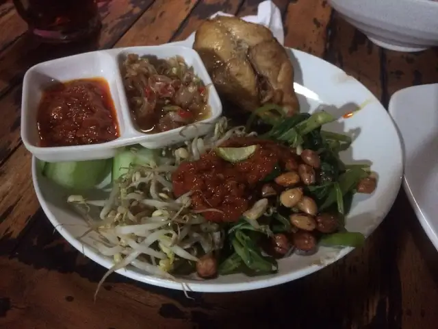 Gambar Makanan Lesehan Warung Ayu 6