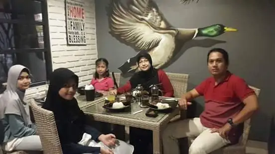 Gambar Makanan Bebek Binjay Coffee 12