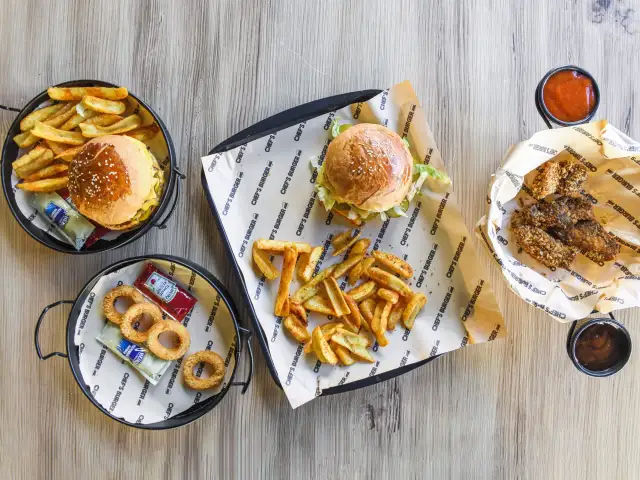 Chef's Burger'nin yemek ve ambiyans fotoğrafları 1