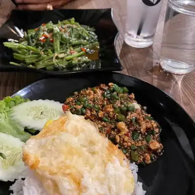 Soi 55 Thai Kitchen