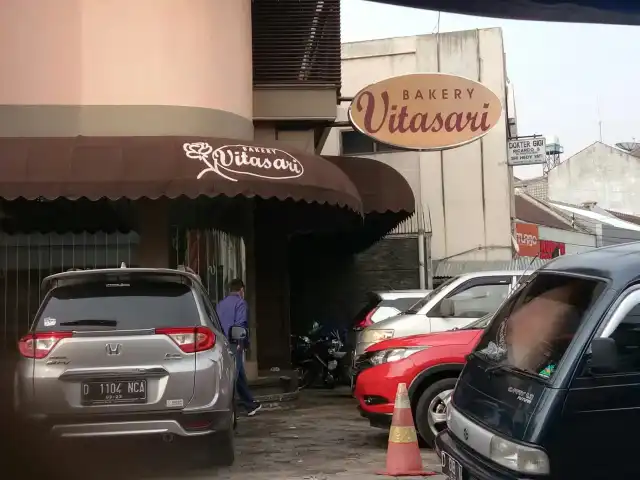 Gambar Makanan Vitasari Bakery - Cihapit 5