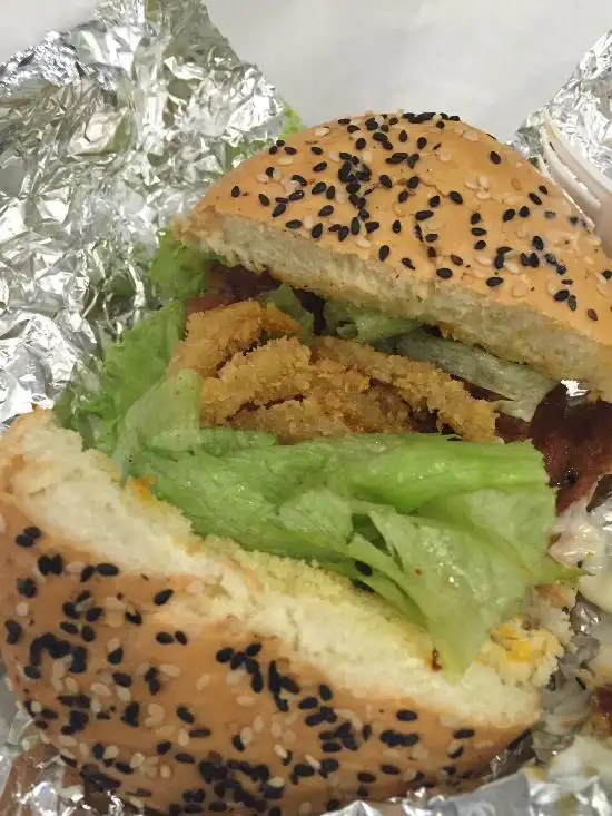 Gambar Makanan NavySeals - Burger Chicken Burrito 19