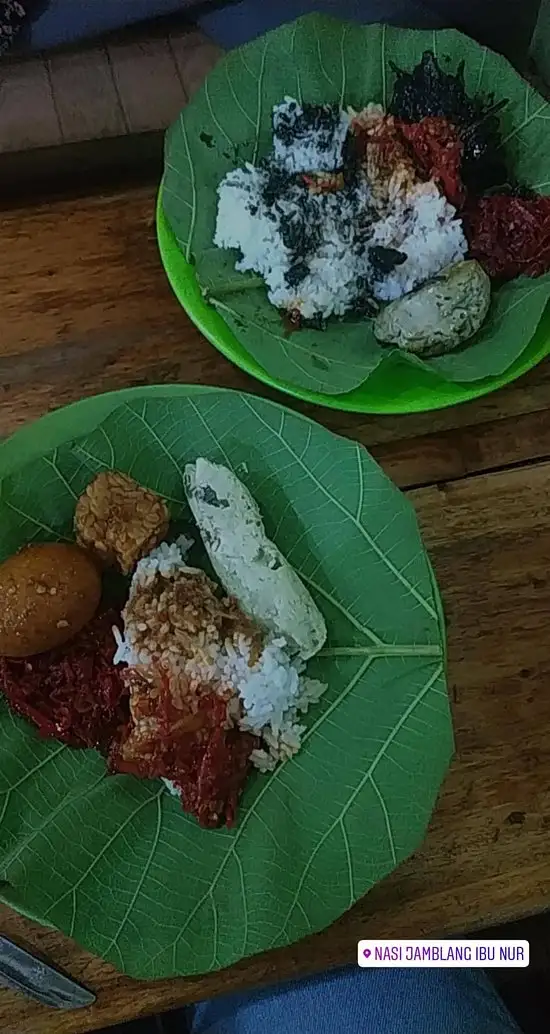 Gambar Makanan Nasi Jamblang Ibu Nur 5