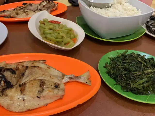 Gambar Makanan Warung Makan Ikan Segar Lae-Lae 2