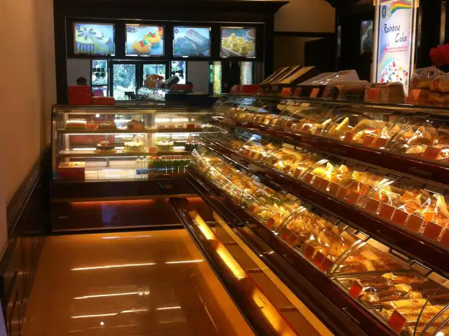 Gambar Makanan Holland Bakery 16