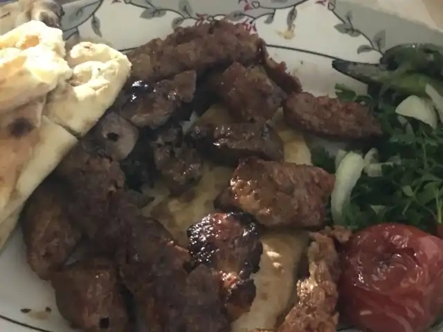 Stad Alti Kebap'nin yemek ve ambiyans fotoğrafları 2