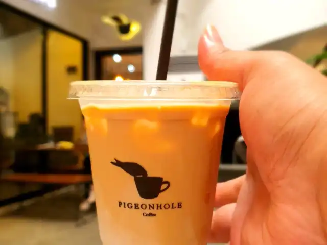 Gambar Makanan Pigeonhole Coffee 2