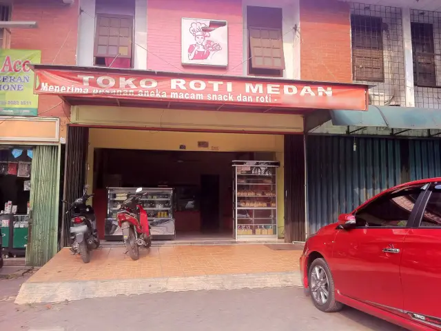 Gambar Makanan Toko Roti Medan 2