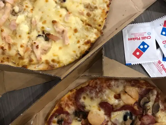 Domino's Pizza Food Photo 4