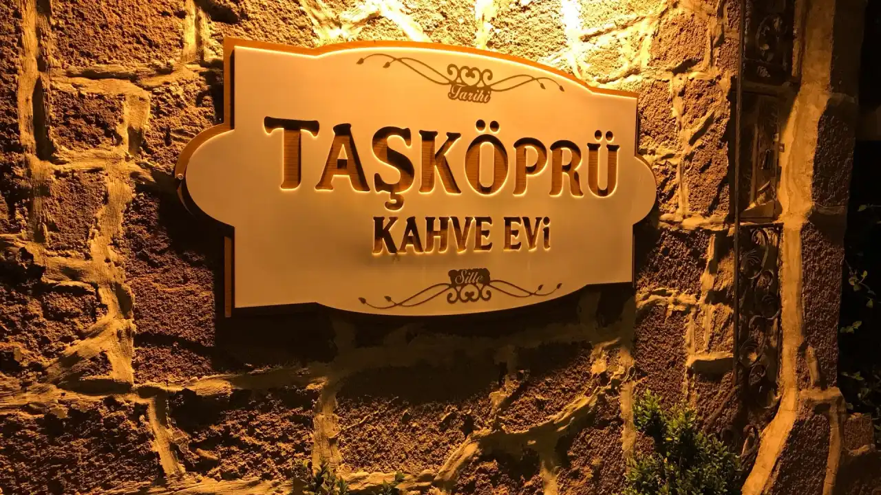 Taş Köprü Cafe