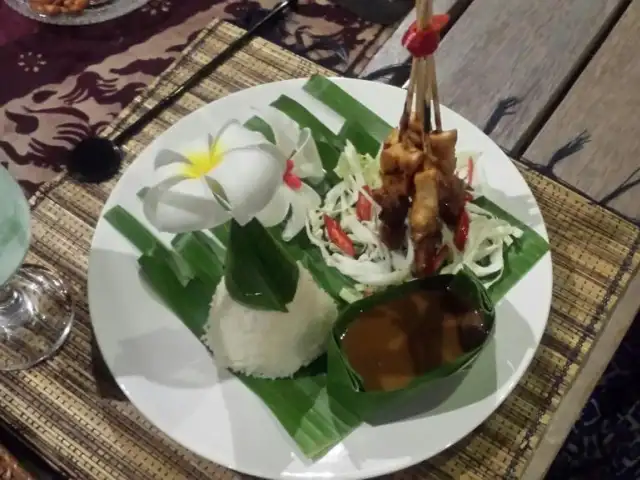 Gambar Makanan Global Dive Lodges Restaurant 7