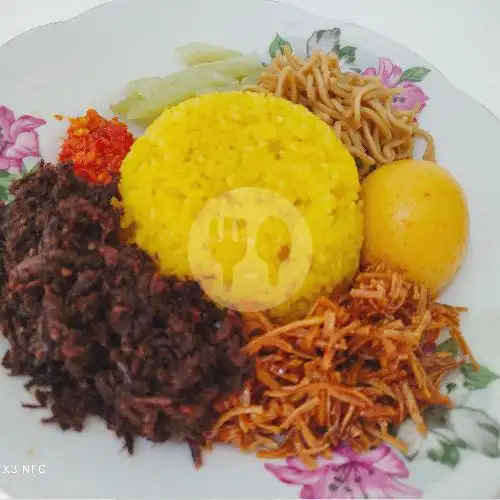 Gambar Makanan Nasi Kuning Luwuk Mama Ika, Aroepala 8