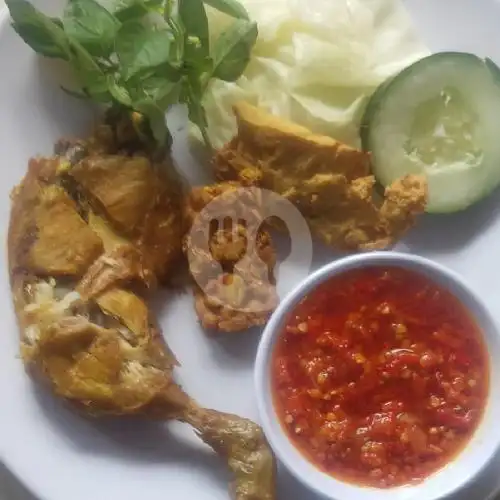 Gambar Makanan Ayam Penyet Dapoer Kost, Kec. Mamajang/Kel. Mandala 6