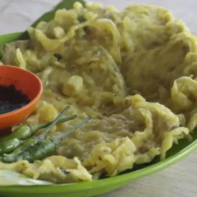 Nasi Bakar Lagi Dan Mendoan Jumbo "Mbakayune", Umbulharjo