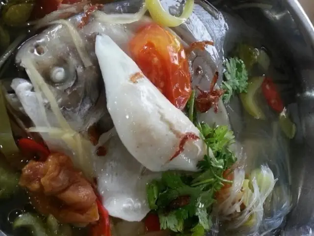 Sunny Wong Fish Head Soup Food Photo 2