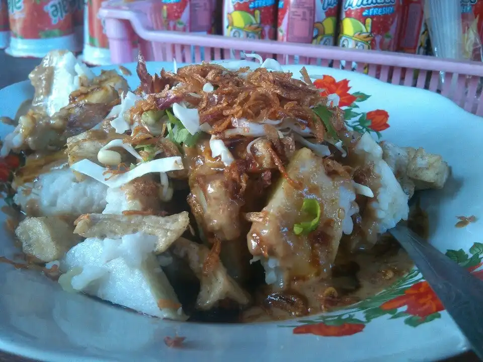 Warung Lontong Kecap Bu Sholihah