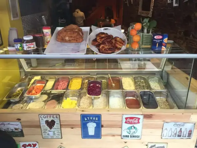 Renkli Taş Devri Sandwich & Cafe'nin yemek ve ambiyans fotoğrafları 13