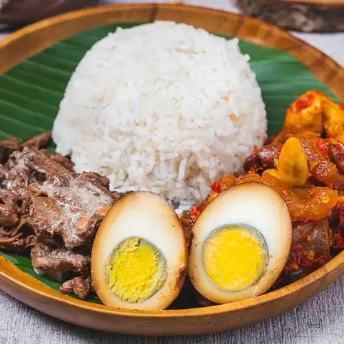 Gambar Makanan Nasi Liwet & Gudeg Ceker & Ceker Mercon Mbak Laksmi Manahan, Banjarsari 14