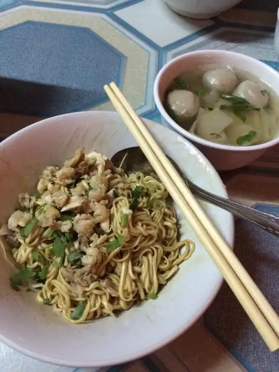 Gambar Makanan Mie Baso Miskam 9