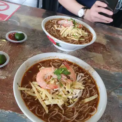 Mom’s Laksa 7th Mile