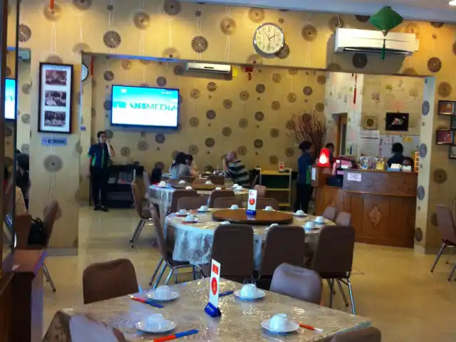 Gambar Makanan Chung Hua Restaurant 13