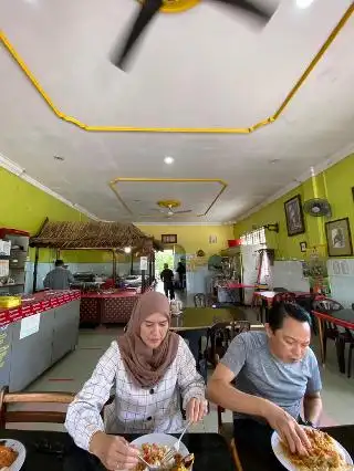 Din's Conner Selera Kampung