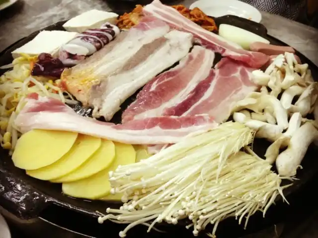 Korean Tradition BBQ Restaurant (Dak Gal Bi/Sam Gyeol Sal) Food Photo 16
