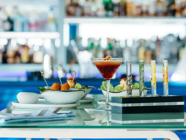Bleu Lounge - The Ritz-Carlton, Istanbul'nin yemek ve ambiyans fotoğrafları 4