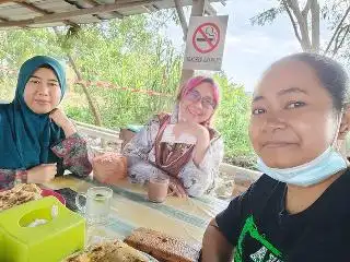 Warung Pak Dee