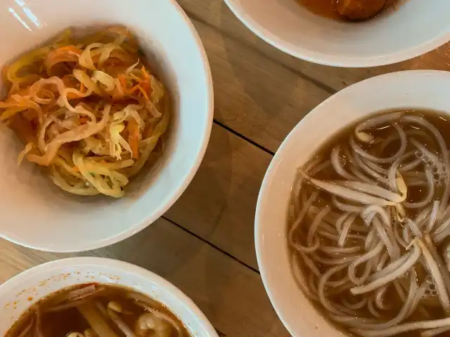 Aroi Thai Boat Noodle & Street Food Food Photo 4