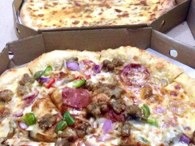 Pizza Hut Food Photo 9